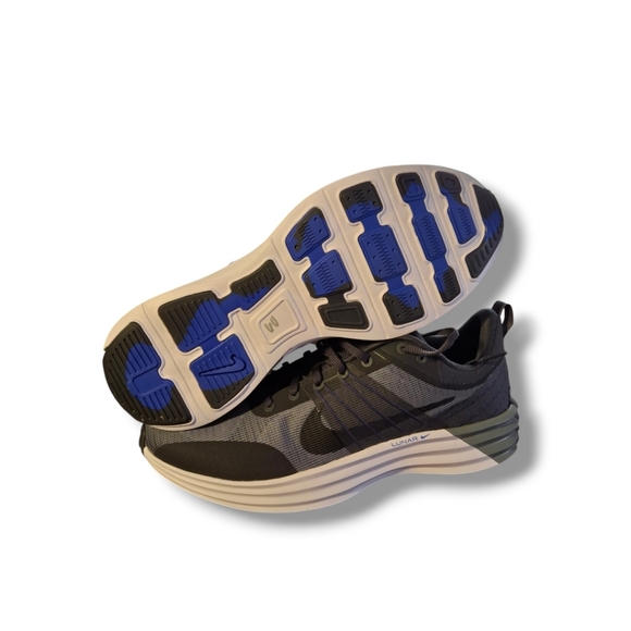 Nike Dark Gray Athletic Shoes - Picture 2 of 5